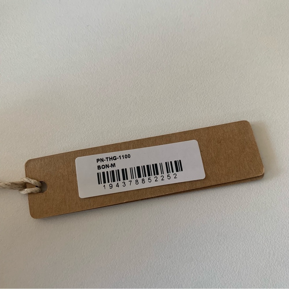 Skims Logo Mesh Thong Bone - Picture 8 of 10